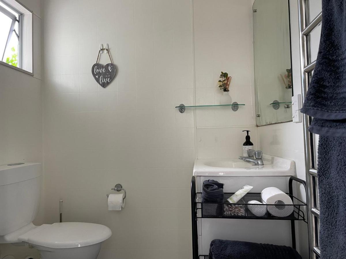 Family Friendly 3Br Flat - 3Min Walk To The Beach - Self Contained Auckland Luaran gambar