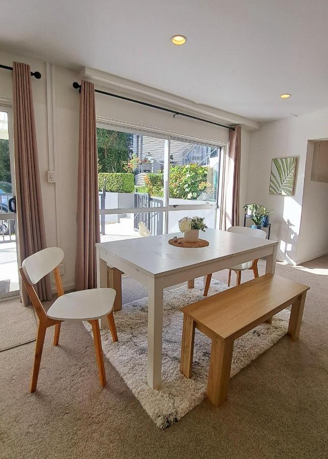 Family Friendly 3Br Flat - 3Min Walk To The Beach - Self Contained Auckland Luaran gambar
