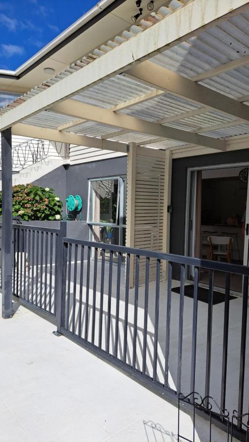 Family Friendly 3Br Flat - 3Min Walk To The Beach - Self Contained Auckland Luaran gambar