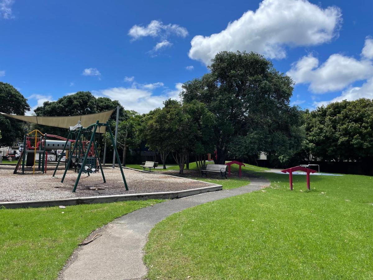 Family Friendly 3Br Flat - 3Min Walk To The Beach - Self Contained Auckland Luaran gambar