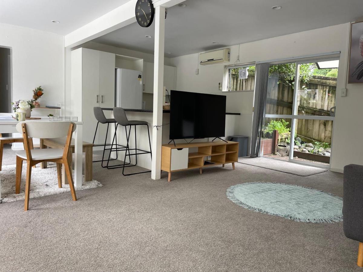 Family Friendly 3Br Flat - 3Min Walk To The Beach - Self Contained Auckland Luaran gambar