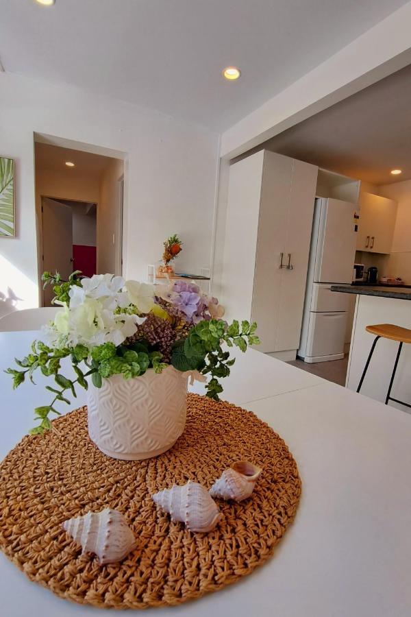 Family Friendly 3Br Flat - 3Min Walk To The Beach - Self Contained Auckland Luaran gambar