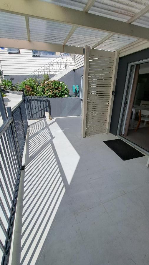 Family Friendly 3Br Flat - 3Min Walk To The Beach - Self Contained Auckland Luaran gambar